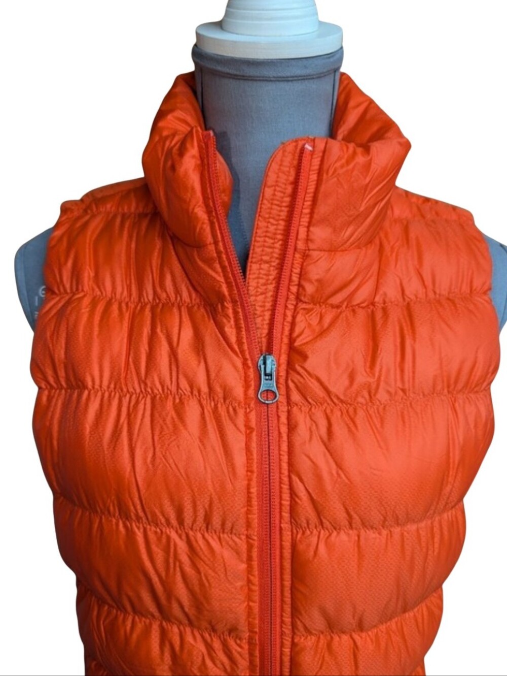 Athleta Downalicious Premium Goose Down Quilted Puffer Vest Orange Small S - Picture 8 of 9